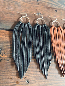 Bozeman Fringe Earrings: Black