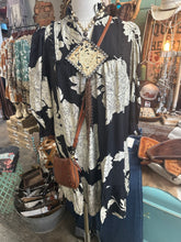 Load image into Gallery viewer, Floral Tiered Babydoll Dress
