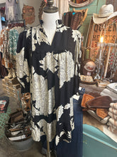 Load image into Gallery viewer, Floral Tiered Babydoll Dress

