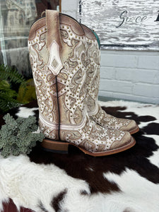 Corral- White Embroidered Rhinestone Square Toe