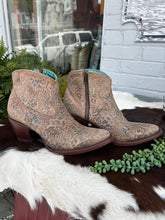 Load image into Gallery viewer, Corral- Cheetah Ankle Boot
